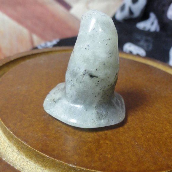 Labradorite Witch Hat hand carved Crystle stone~Cute, Real nice Lab~1.5"… - Picture 2 of 4